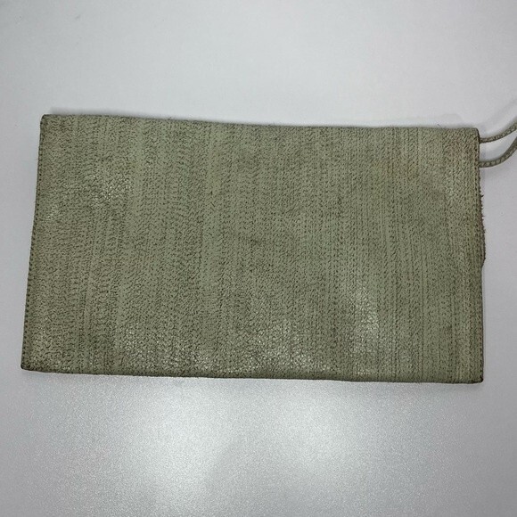 m0851 Cream Leather Envelope Snap Close Clutch/Wristlet - Picture 6 of 11